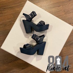 Platform always good! Kenneth Cole Shayla Women's Shoes Blue